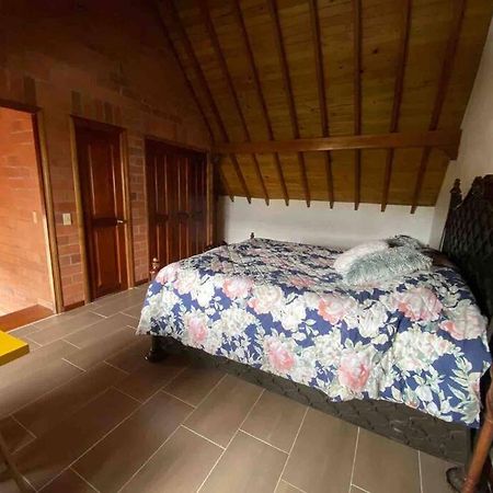 Hermosa Casa , Con Parqueadero En Rionegro Cerca Al Aeropuerto Villa Eksteriør bilde