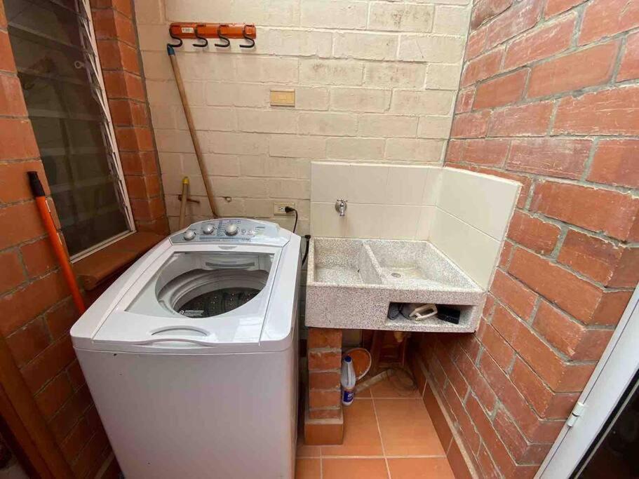 Hermosa Casa , Con Parqueadero En Rionegro Cerca Al Aeropuerto Villa Eksteriør bilde